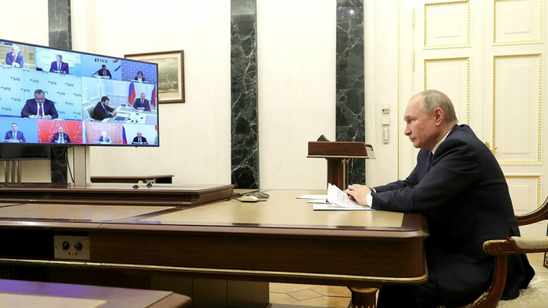 Кремль предложил искать альтернативу Zoom. Сам Путин предпочитает американский Polycom