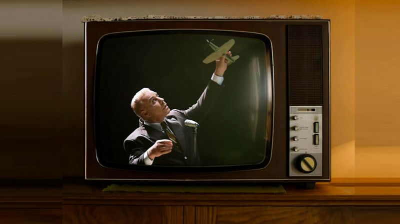 Лидер немецкой рок-группы Rammstein спел советскую песню на русском языке