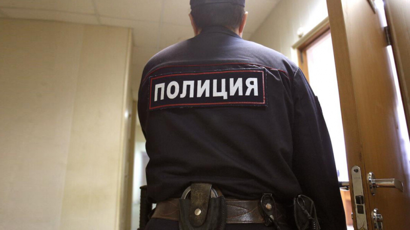 На полицейского в Новосибирской области завели дело о пытках задержанного током из-за пропажи телёнка