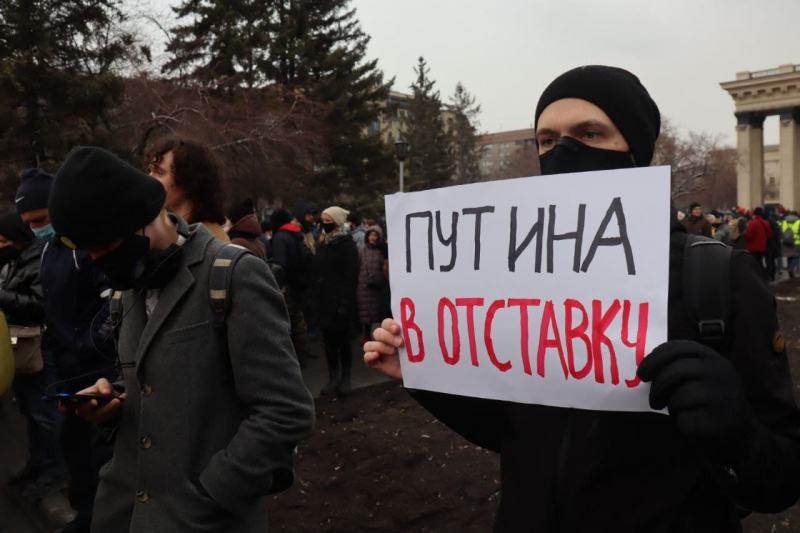 "Нужно готовиться к тяжелым сценариям". Политолог Андрей Колесников – о приостановке деятельности штабов Навального