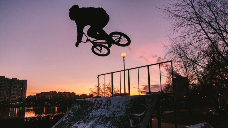 Продавцы предупредили о резком скачке цен на велосипеды из-за пандемии