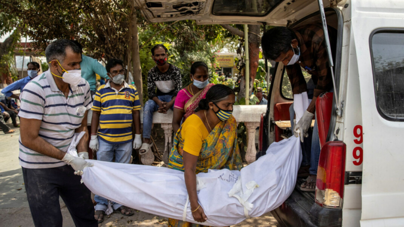 Путин объявил о решении отправить гуманитарную помощь Индии для борьбы с COVID-19