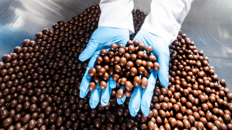 Российские власти проверят на «двойные стандарты» импортные сладости, чай и кофе