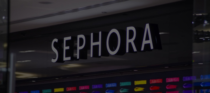 Sephora оказалась в центре скандала: ритейлер продавал просроченную косметику