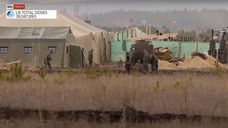 «Тяжело в учении, легко в бою». Британский телеканал показал лагерь российских военных у границы с Украиной