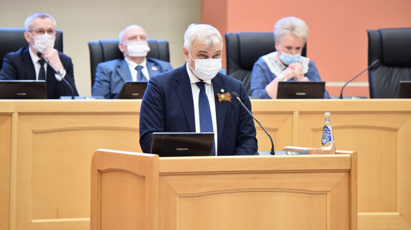 «Ты кого трусом назвал, конь?» Депутат заявил об угрозах со стороны губернатора Коми. И опубликовал аудио