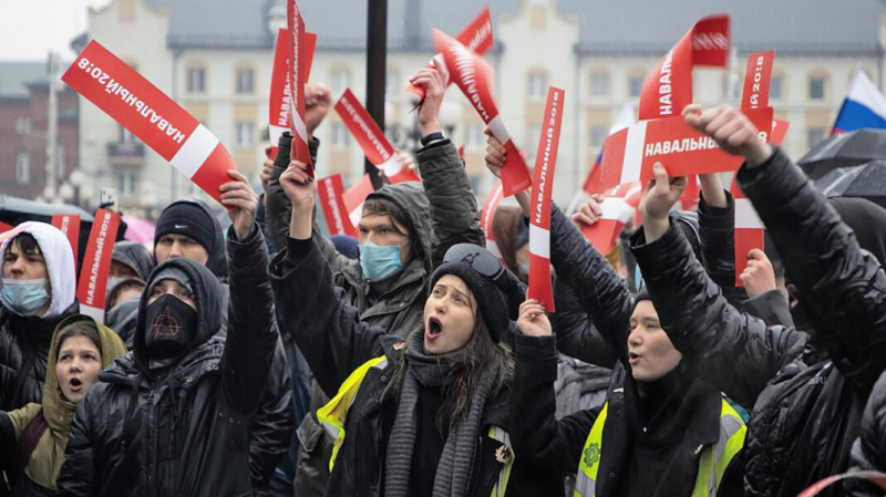 В Белгороде суд признал незаконными обыски у активистов Навального. СК вернул владельцам все «вещдоки»
