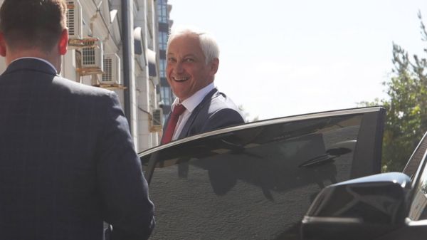 Власти России не будут изымать у бизнеса 500 млрд рублей. А просто попросят денег