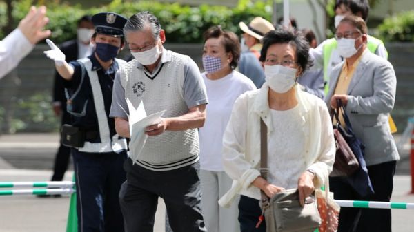 Коронавирус и Олимпиада: США предупреждают, что ездить в Японию опасно, Токио отменять Игры не намерен