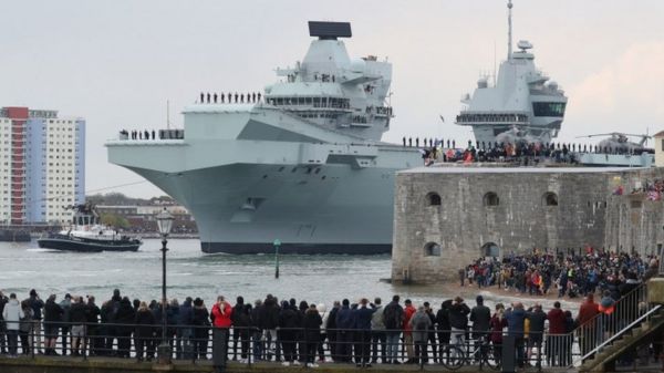 Министр обороны Британии: российские подлодки циркулируют вдоль наших берегов