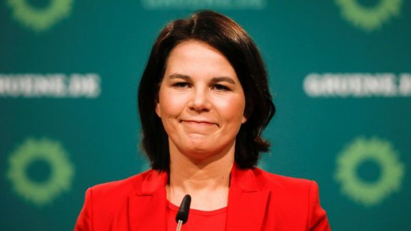 Дайджест: массированные обстрелы сектора Газа; вакцинированные американцы снимают маски