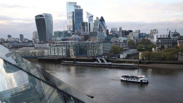 Дайджест: траур после стрельбы в школе в Казани, Израиль и палестинцы обмениваются ударами