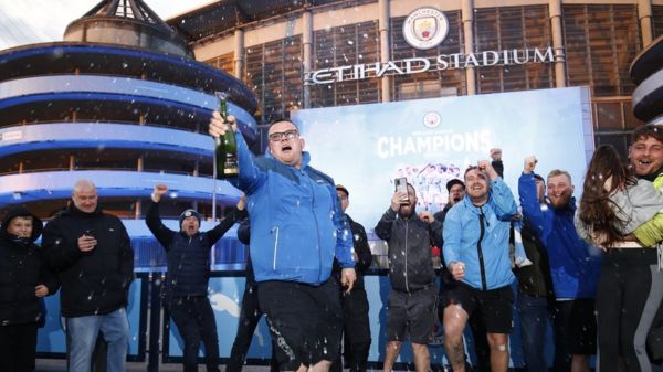 Дайджест: траур после стрельбы в школе в Казани, Израиль и палестинцы обмениваются ударами