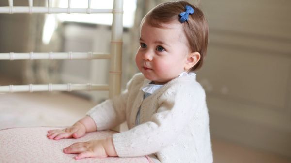 Шарлотте исполнилось шесть лет: новое фото британской принцессы