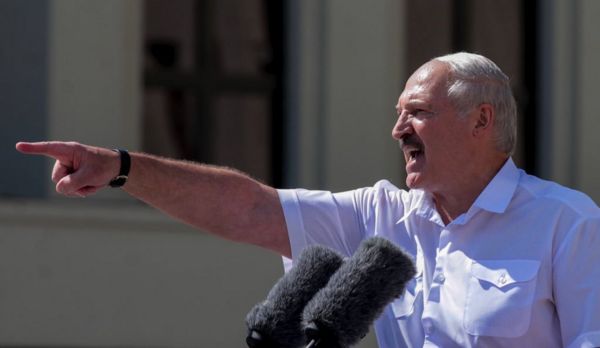 “Это еще не вечер”. Лукашенко запретил журналистам работать на несогласованных акциях. Власти получили право отключать интернет и телевидение