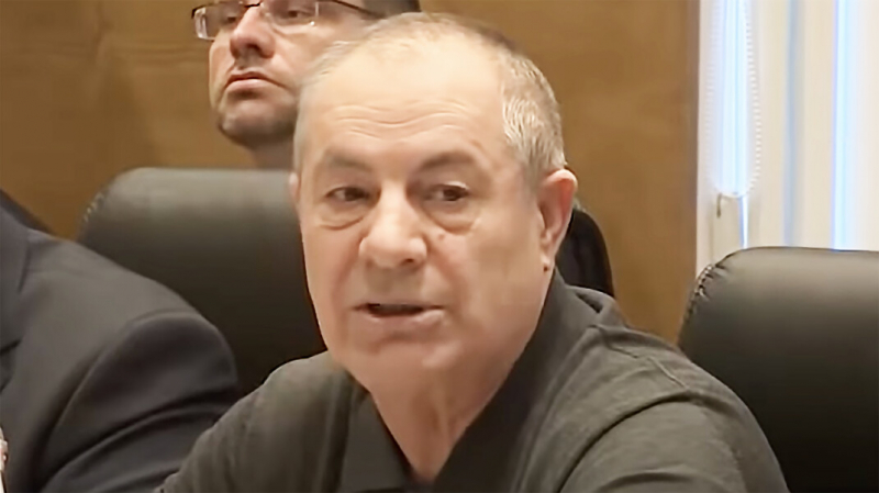 Бывший депутат-единоросс, называвший пенсионеров «тунеядцами», угнал у жителей села стадо коров