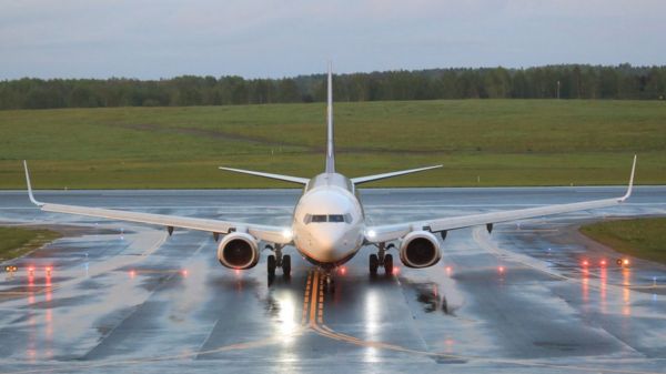 Почему самолет Ryanair был вынужден сесть в Минске и что будет дальше?
