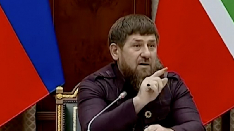 Кадыров объяснил традициями свои призывы "убивать, сажать, пугать"