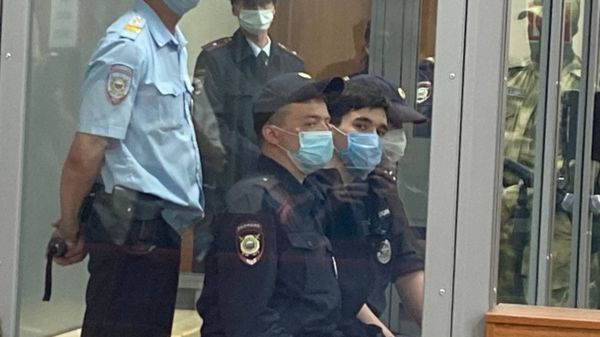 Ильназ Галявиев, открывший стрельбу в школе Казани, арестован на два месяца