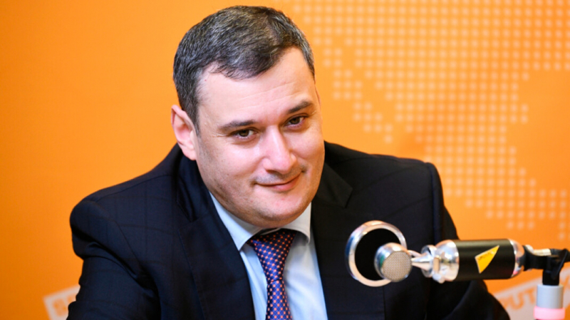 Депутат назвал посты про «мусоров» Израиля и Франции намеренной провокацией. В МИД не видят в этом проблемы