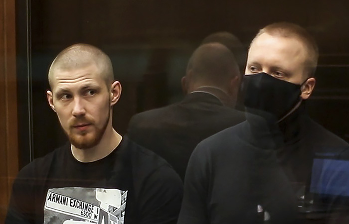 Экс-полицейские получили от 5 до 12 лет за подброшенные Голунову наркотики