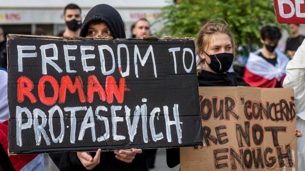 Дайджест: ЕС хочет отправить Беларусь в изоляцию и осуждает "подрывные действия" России