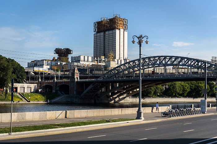 Глава РАН призвал привлечь ученых к обсуждению закона о просветительстве