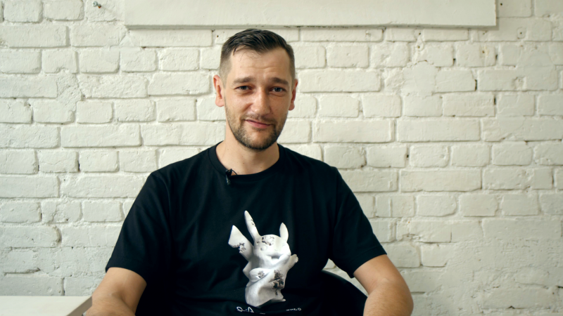 "Какая жизнь, такая и "Азбука". Интервью с режиссером документального сериала "Азбука тюрьмы" Андреем Сильвестровым