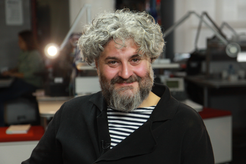 "Какая жизнь, такая и "Азбука". Интервью с режиссером документального сериала "Азбука тюрьмы" Андреем Сильвестровым