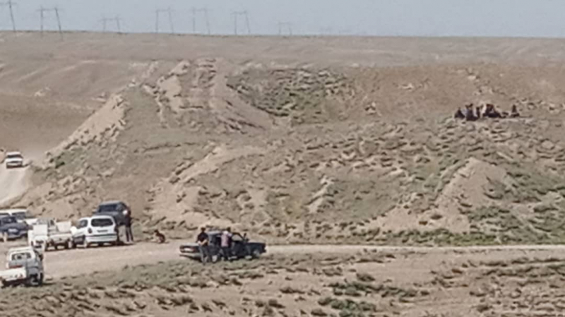 Кыргызстан обвинил таджикских военных в обстреле жилых домов на своей территории. В Душанбе информацию опровергают 