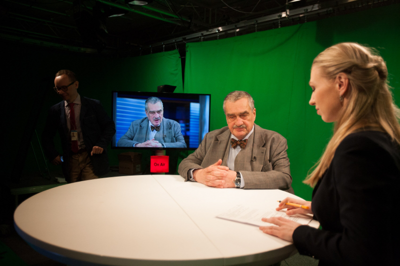 "Необходимо было реагировать жестко, иначе мы не страна, а тряпка". Экс-глава МИД Чехии – о дипломатическом скандале с РФ из-за Врбетице