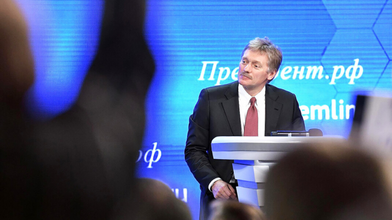 Песков пожаловался на «ноль ответственности» и анонимность в интернете