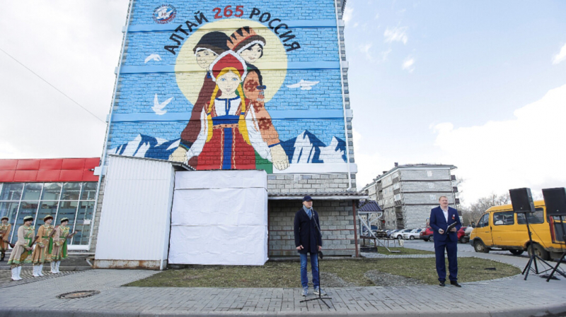 Представитель главы Алтая объяснил его бессвязную речь на празднике «плотным графиком»