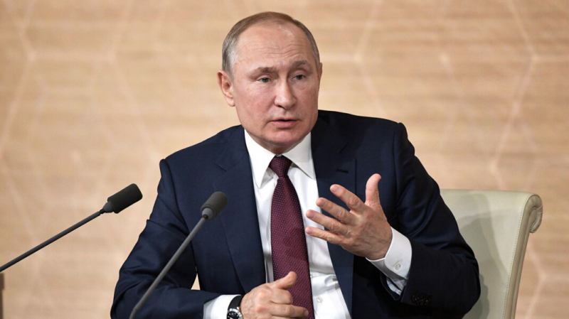 «У меня вчера взяли анализы, и результат позитивный». Путин — о результатах своей вакцинации от COVID-19