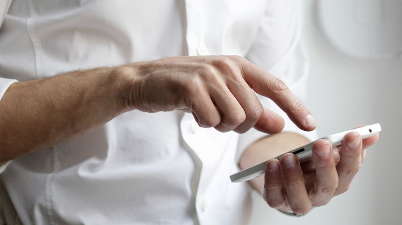 Ученые из США создали нанофонарик для обнаружения вирусов в смартфоне