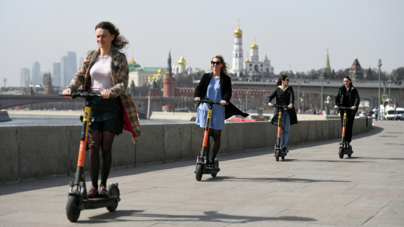 В центре Москвы планируют ограничить скорость передвижения на электросамокатах