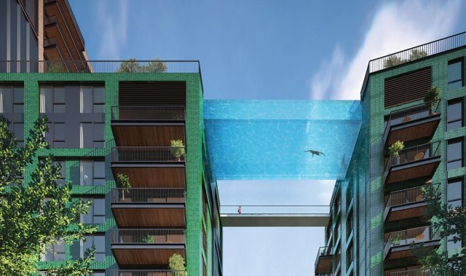 В жилом небоскребе Лондона появился гигантский водяной мост 