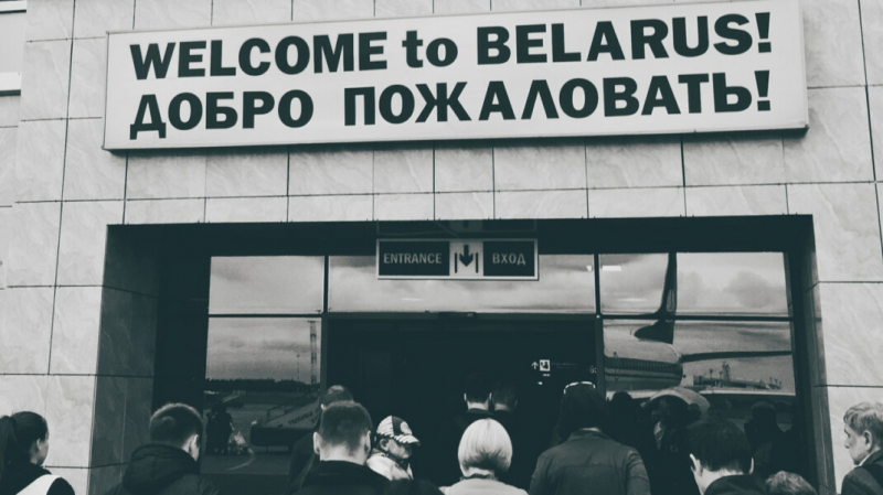 «Встречаются солдаты ХАМАС, Майк и Ник». Реакция соцсетей на письмо о «минировании» рейса сооснователя Nexta