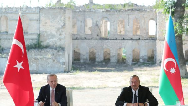 Пашинян или Кочарян? Никто не знает, кто победит на выборах в Армении