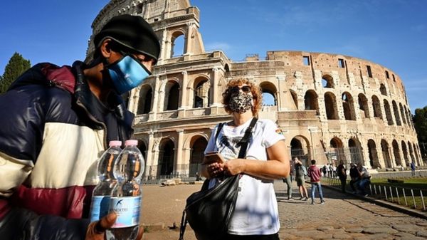 Коронавирус в мире: "Дельта" добралась до Казахстана, Европа отменяет последние ограничения