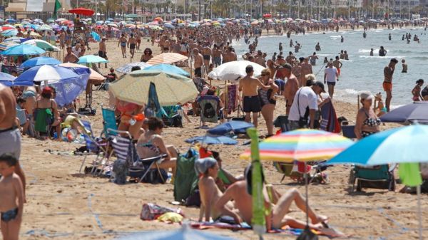 Дайджест: возобновление суда по делу о MH17 и надежда Испании на туристов в эпоху пандемии