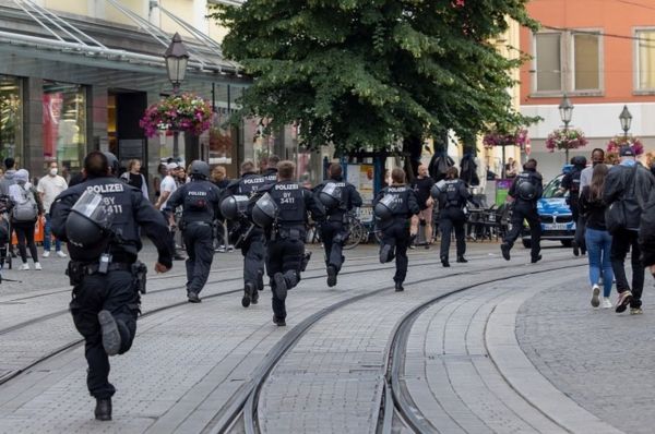 Резня в Вюрцбурге: все трое убитых - женщины, 24-летнему сомалийцу предъявлено обвинение