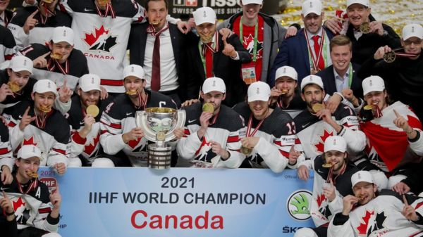 Канадцы выиграли чемпионат мира по хоккею и догнали СССР/Россию по числу титулов