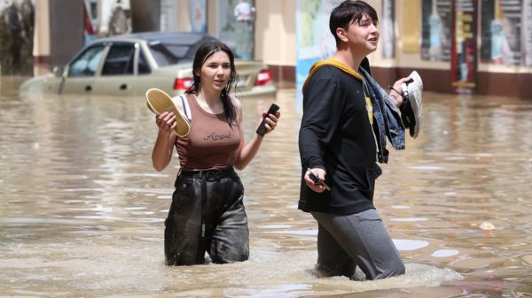 Керчь затопило после ливня. Фотографии