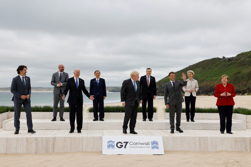 "Большая семерка" призвала Россию прекратить "дестабилизирующее поведение" и поставила цель победить пандемию к 2022 году