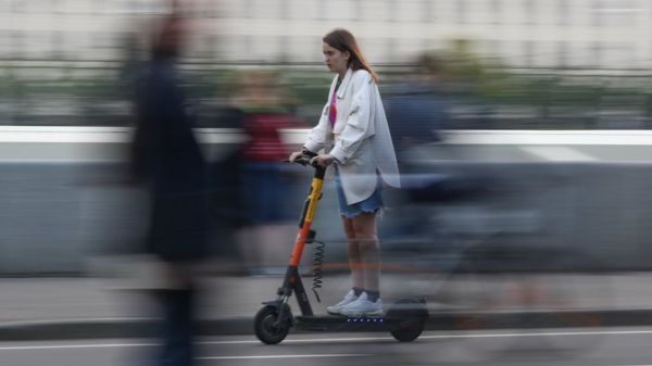 В Петербурге перестала работать аренда электросамокатов. Что произошло?