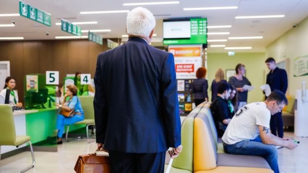 В России хотят запретить делиться банковской тайной с США. К чему это приведет?