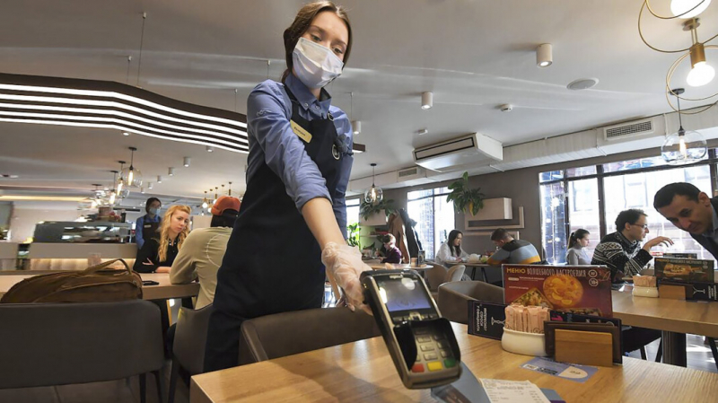 Цены в российских ресторанах выросли на 10-15% из-за подорожания продуктов