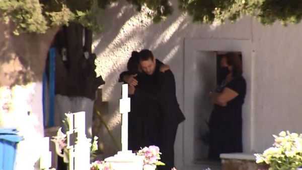 Убийство в Греции: раскрыть преступление помогли "умные часы"