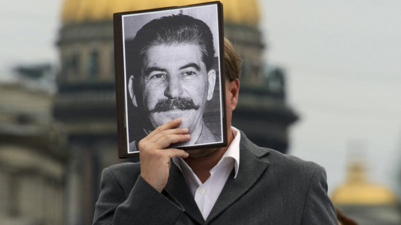 Для одних вождь, для других злодей. Взгляды россиян и украинцев на роль Сталина диаметрально противоположны